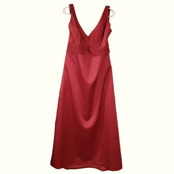 IMPRESSION BRIDAL Red Wine Satin Long Gown Size 20 - Picture 1 of 12